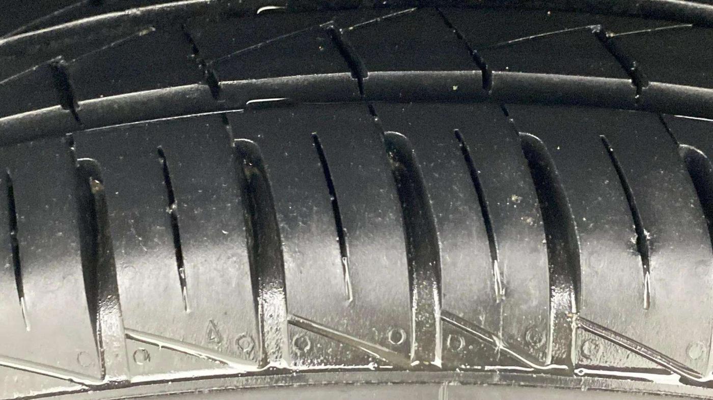 2022 Hyundai AURA S 1.2 CNG, CNG, Manual, 22,541 km, Right Rear Tyre Tread