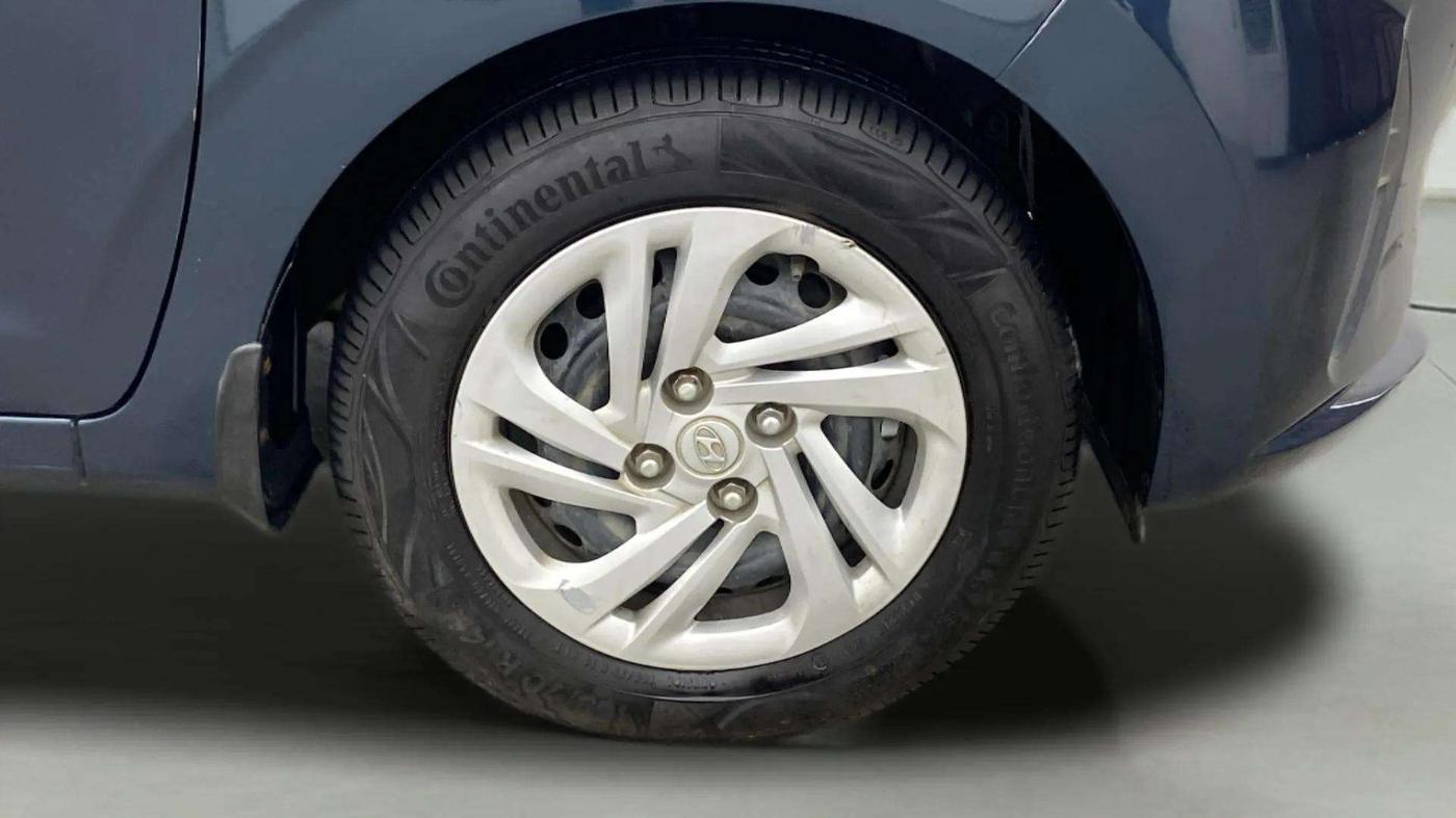 2022 Hyundai AURA S 1.2 CNG, CNG, Manual, 22,541 km, Right Front Wheel
