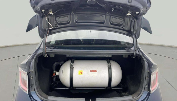 2022 Hyundai AURA S 1.2 CNG, CNG, Manual, 22,541 km, Boot Inside
