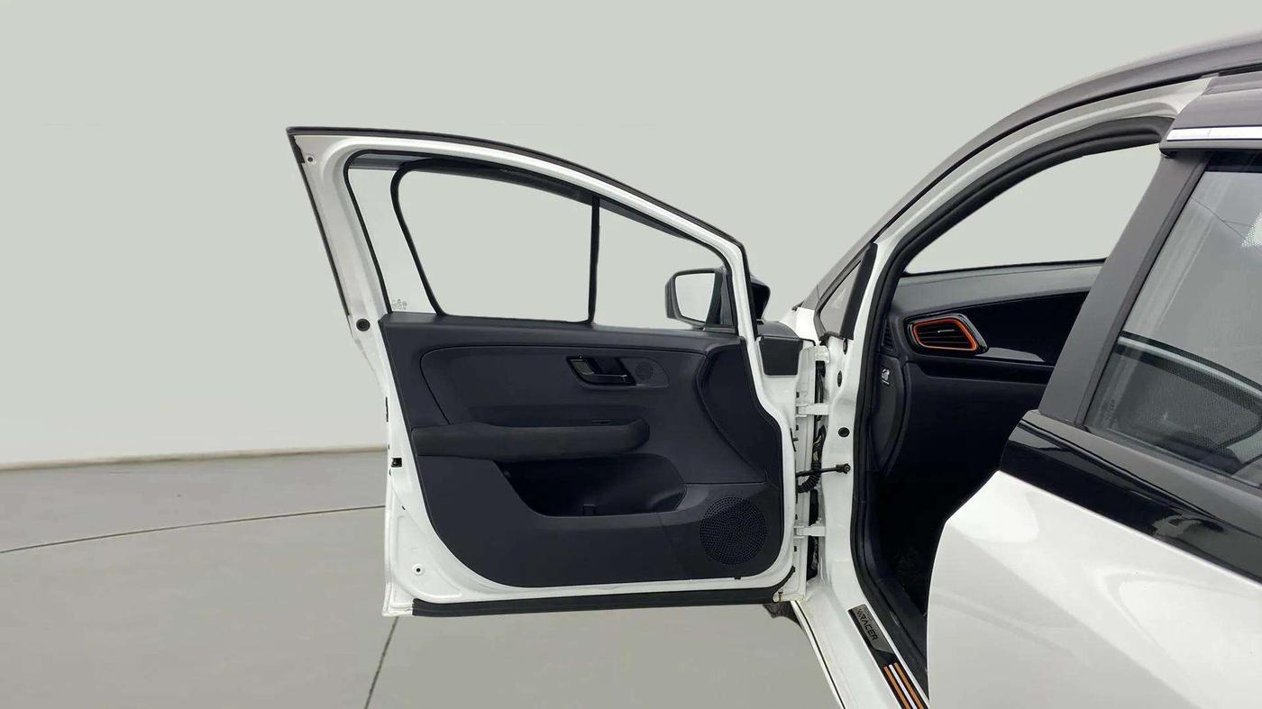 2024 Tata ALTROZ Racer R3, Petrol, Manual, 1,237 km, LHS Front Door