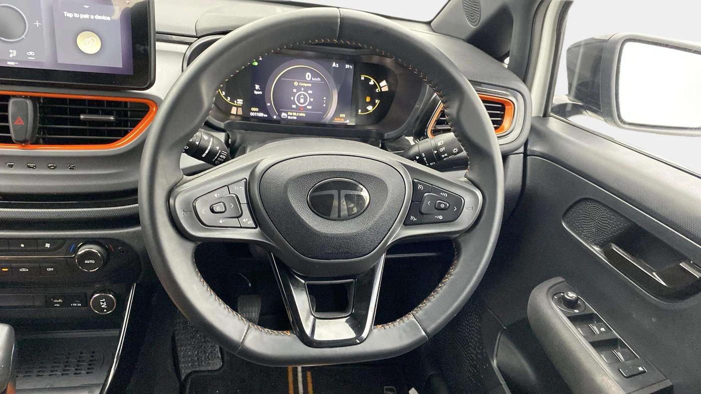 2024 Tata ALTROZ Racer R3, Petrol, Manual, 1,237 km, Steering Wheel Close Up