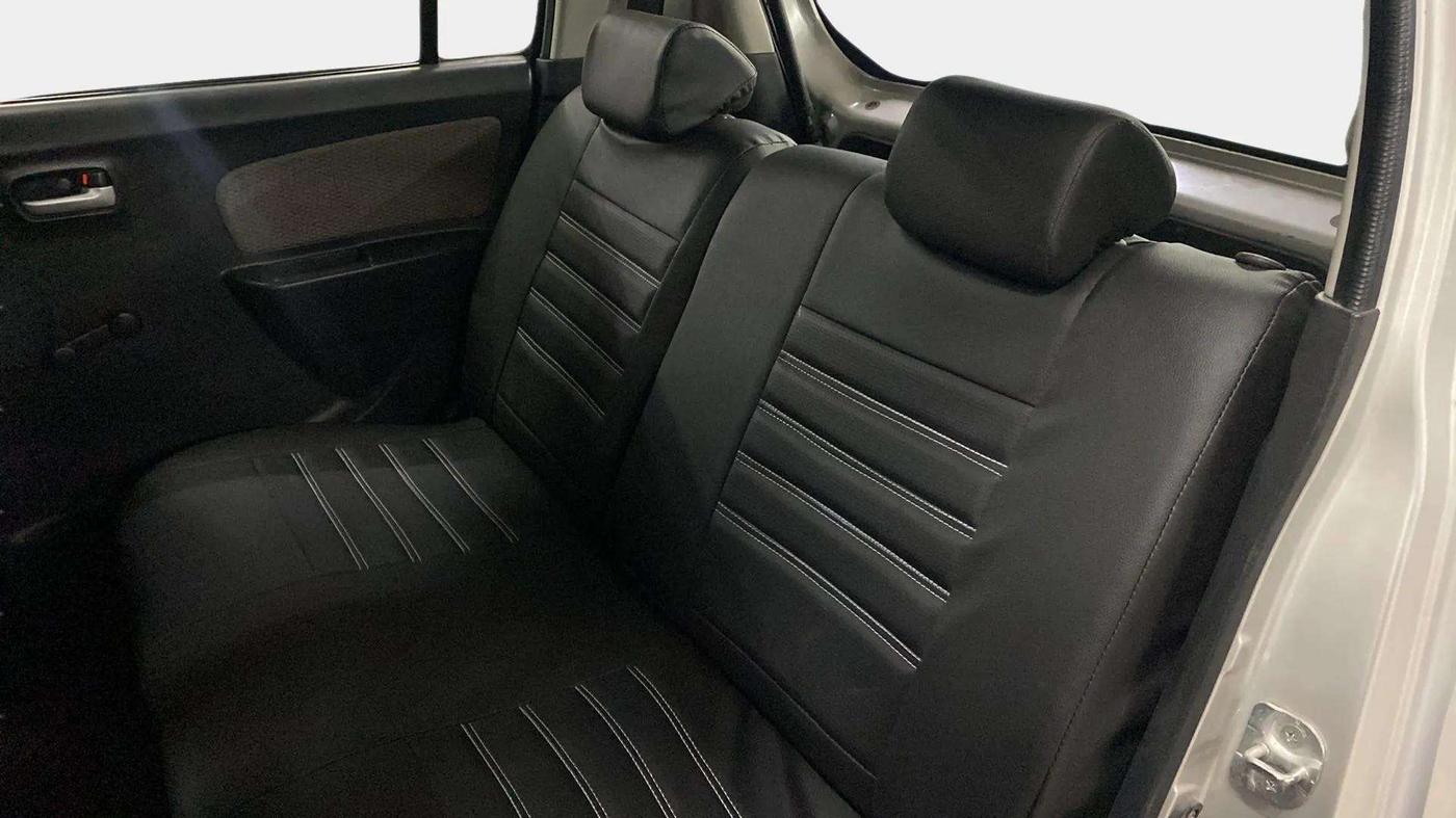 2013 Maruti Wagon R 1.0 LXI, Petrol, Manual, 46,355 km, Right Side Rear Door Cabin