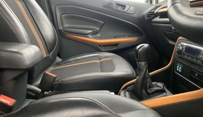 2021 Ford Ecosport TITANIUM 1.5 SPORTS(SUNROOF) PETROL, Petrol, Manual, 24,301 km, Gear Lever