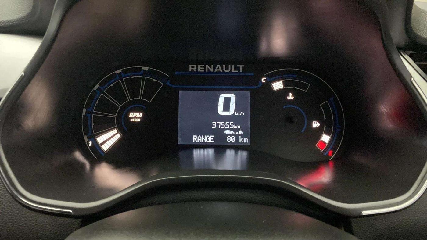 2019 Renault TRIBER RXZ, Petrol, Manual, 37,528 km, Odometer Image