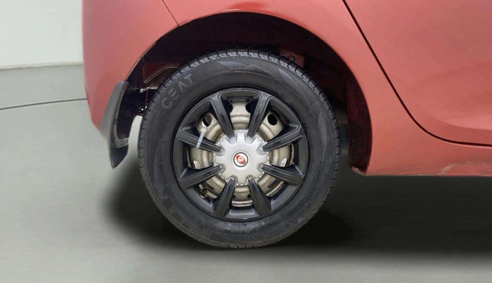 2013 Hyundai Eon D-LITE+, Petrol, Manual, 24,288 km, Right Rear Wheel