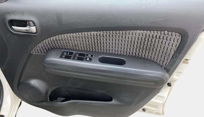 2013 Maruti Ritz VDI, Diesel, Manual, 1,08,242 km, Driver Side Door Panels Control
