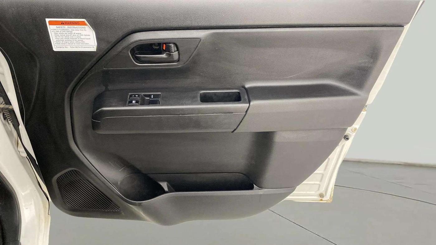 2022 Maruti New Wagon-R LXI CNG 1.0, CNG, Manual, 53,436 km, Driver Side Door Panels Control