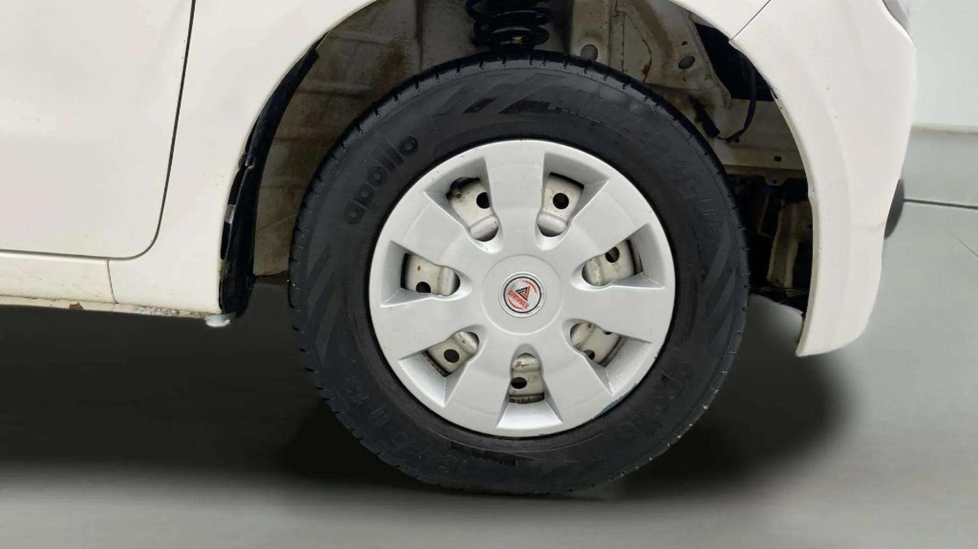 2022 Maruti New Wagon-R LXI CNG 1.0, CNG, Manual, 53,436 km, Right Front Wheel