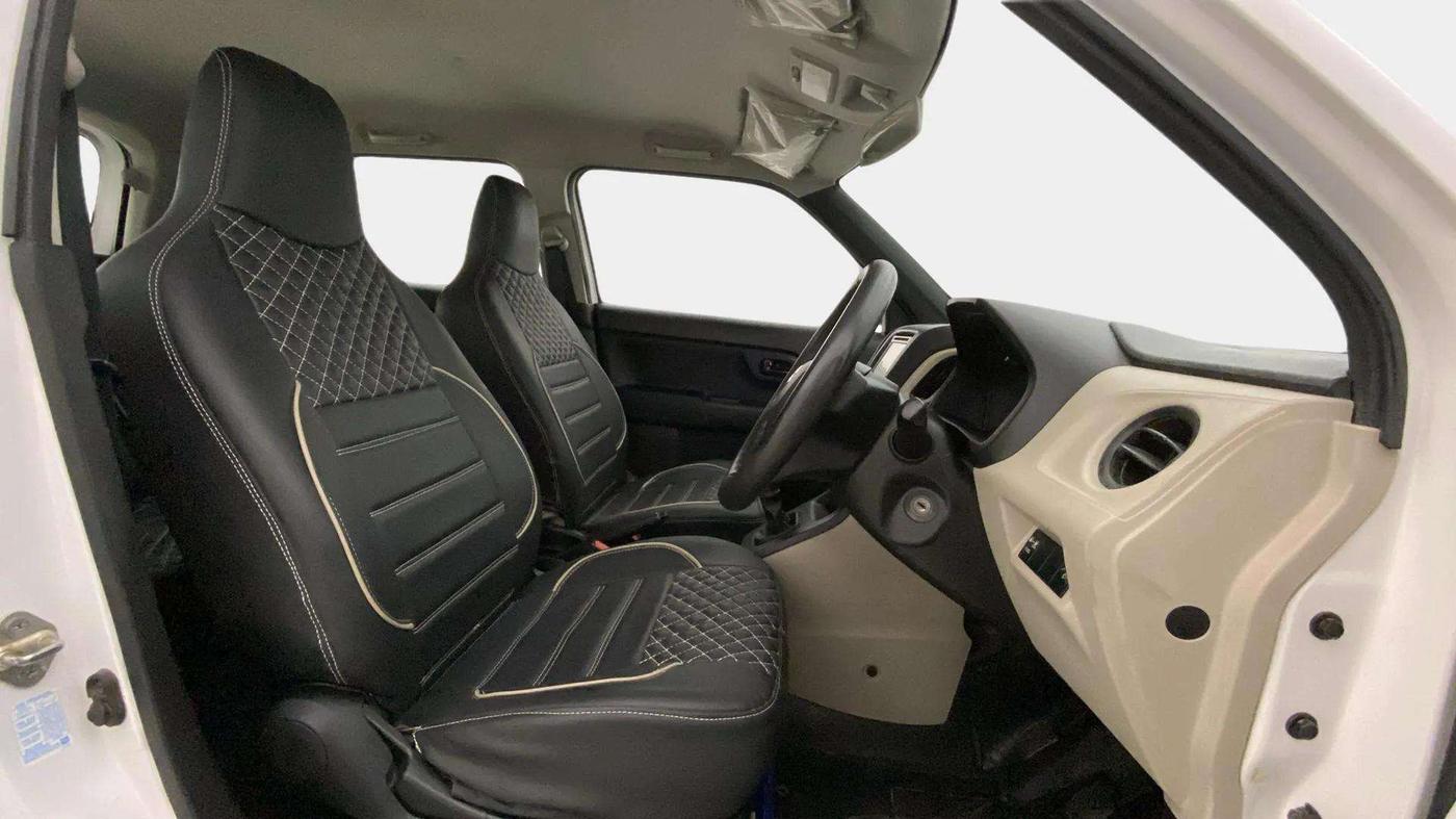 2022 Maruti New Wagon-R LXI CNG 1.0, CNG, Manual, 53,436 km, Right Side Front Door Cabin