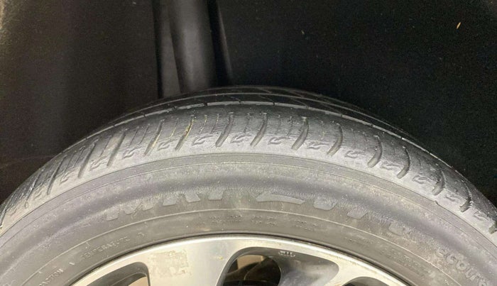 2020 Maruti Baleno ZETA PETROL 1.2, Petrol, Manual, 67,248 km, Right Rear Tyre Tread