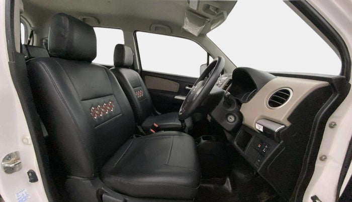2014 Maruti Wagon R 1.0 VXI, Petrol, Manual, 76,851 km, Right Side Front Door Cabin