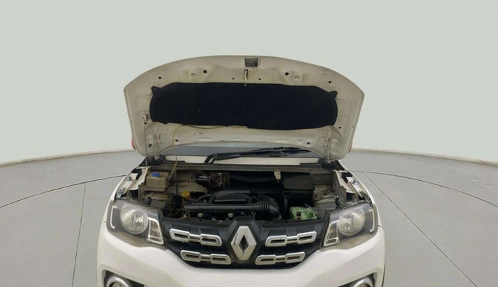 2017 Renault Kwid 1.0 RXT 02 Anniversary Edition, Petrol, Manual, 1,04,364 km, Open Bonet