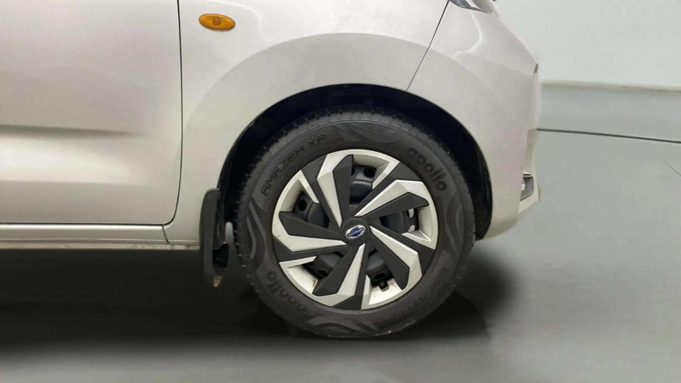 2021 Datsun Redi Go T(O) 1.0 AMT, Petrol, Automatic, 6,871 km, Right Front Wheel