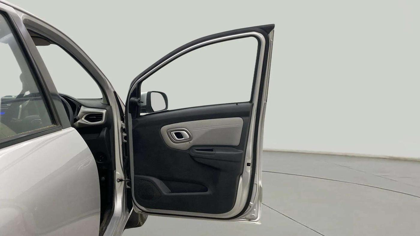 2021 Datsun Redi Go T(O) 1.0 AMT, Petrol, Automatic, 6,871 km, RHS Front Door