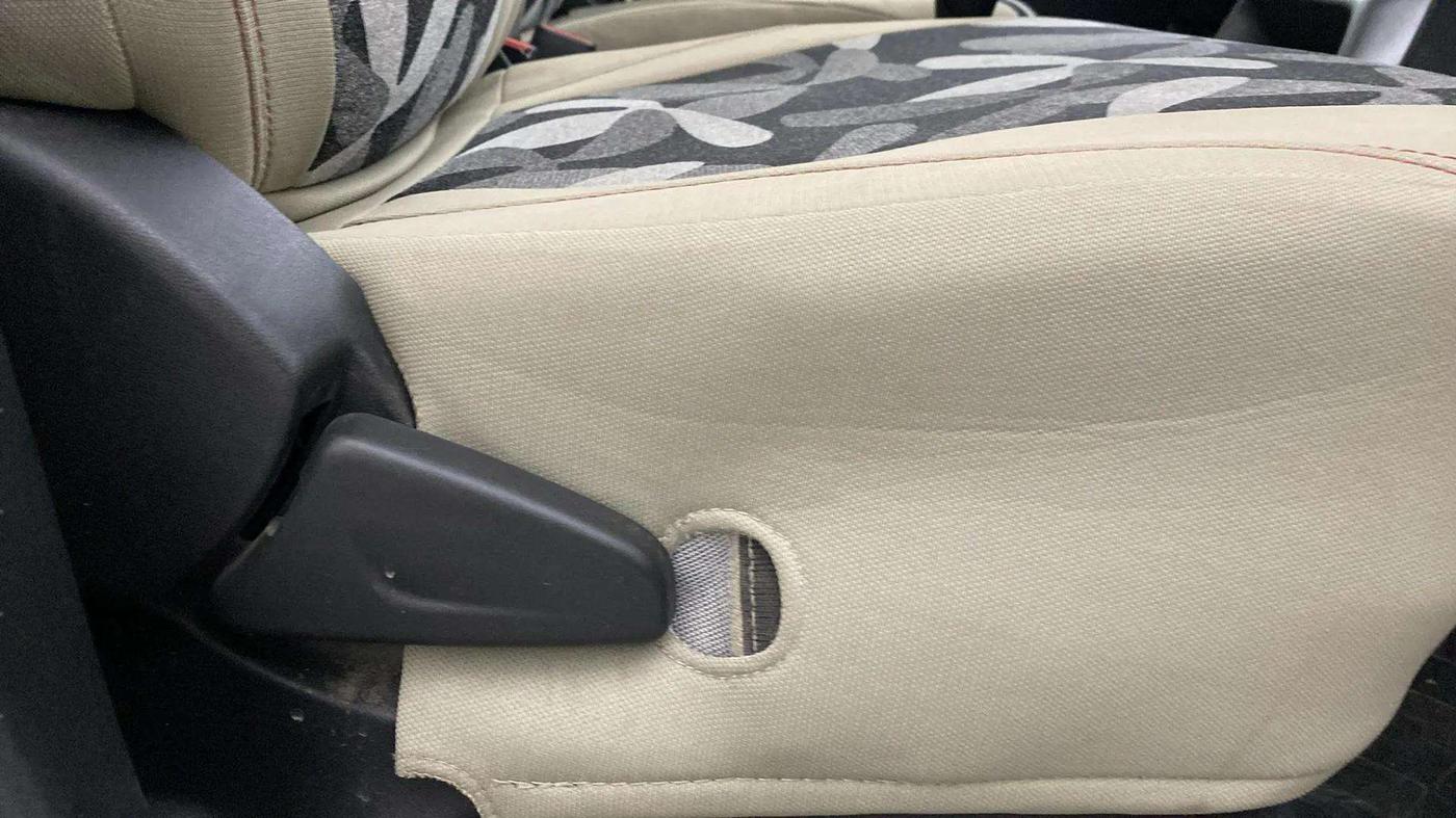 2021 Datsun Redi Go T(O) 1.0 AMT, Petrol, Automatic, 6,871 km, Driver Side Adjustment Panel