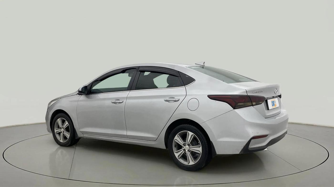 2017 Hyundai Verna 1.6 VTVT SX (O) AT, Petrol, Automatic, 1,36,504 km, Left Back Diagonal