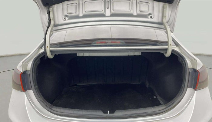 2017 Hyundai Verna 1.6 VTVT SX (O) AT, Petrol, Automatic, 1,36,392 km, Boot Open Zoomed View