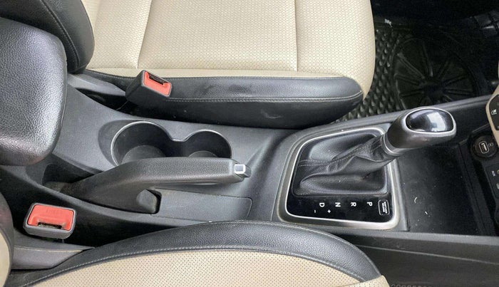 2017 Hyundai Verna 1.6 VTVT SX (O) AT, Petrol, Automatic, 1,36,392 km, Gear Lever