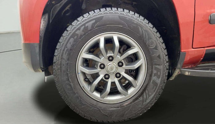 2017 Mahindra TUV300 T10, Diesel, Manual, 56,653 km, Left Front Wheel