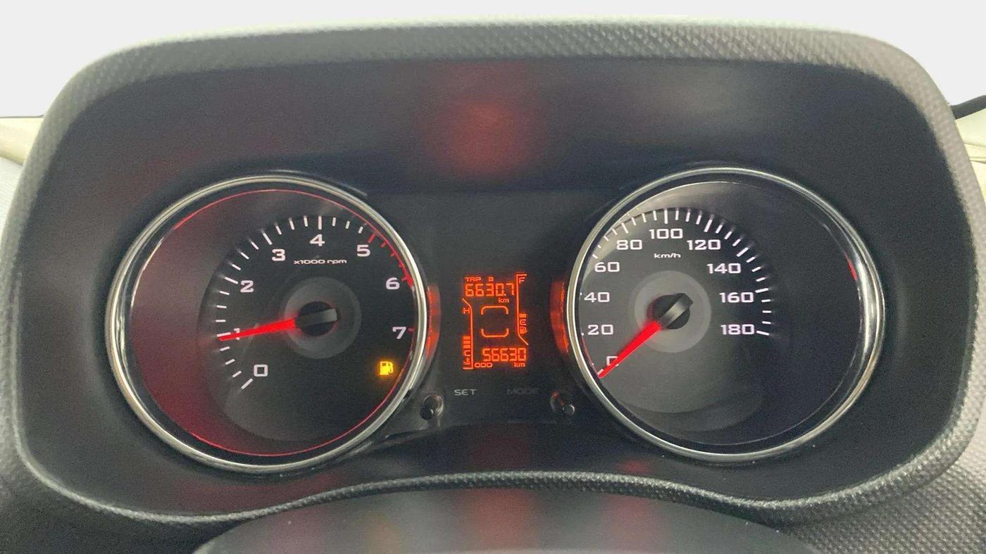 2017 Mahindra TUV300 T10, Diesel, Manual, 56,653 km, Odometer Image