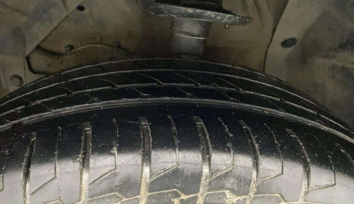 2022 Maruti S Cross ALPHA 1.5, Petrol, Manual, 33,224 km, Left Front Tyre Tread
