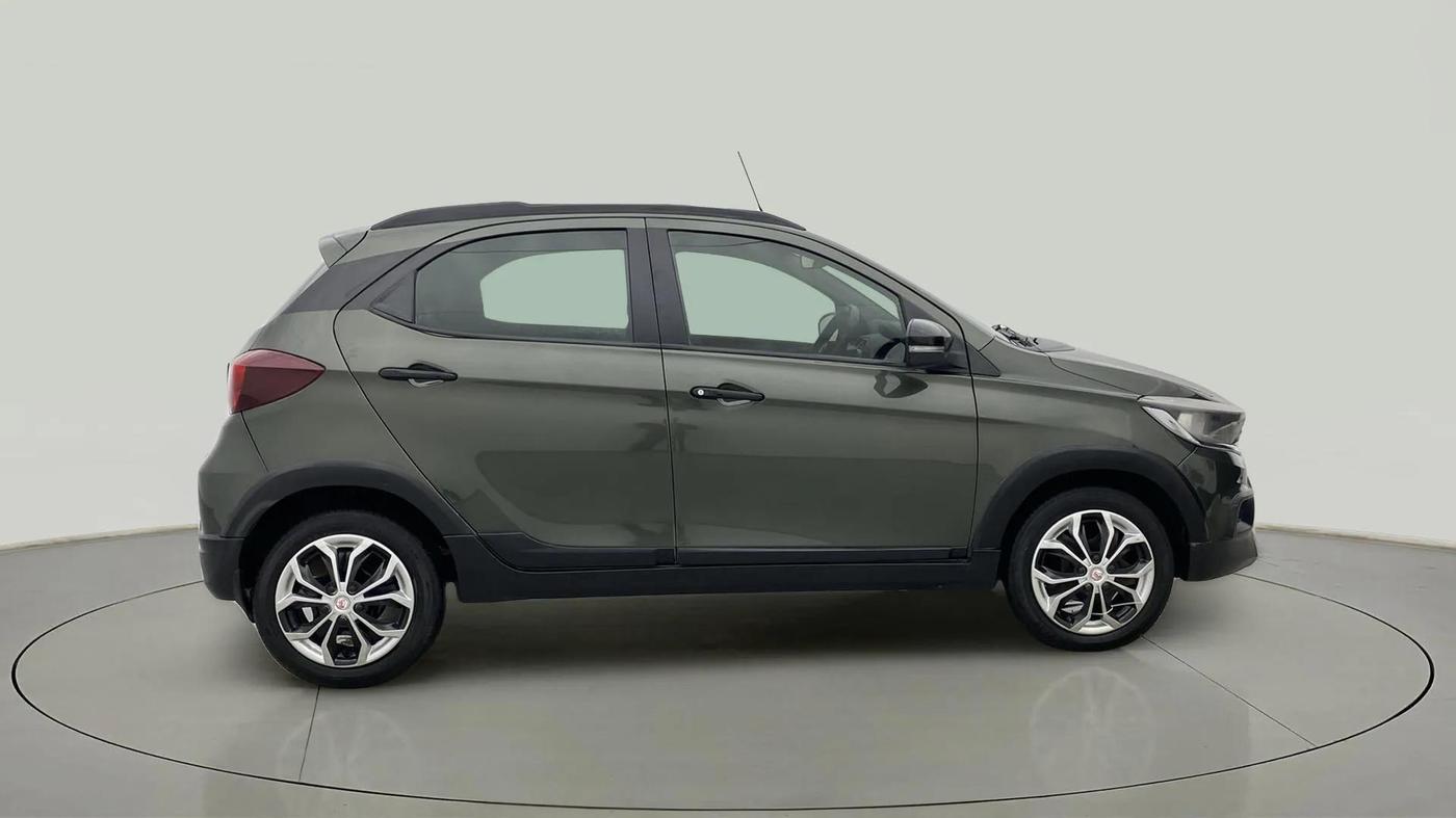 2022 Tata TIAGO NRG XZ AMT, Petrol, Automatic, 66,716 km, Right Side View