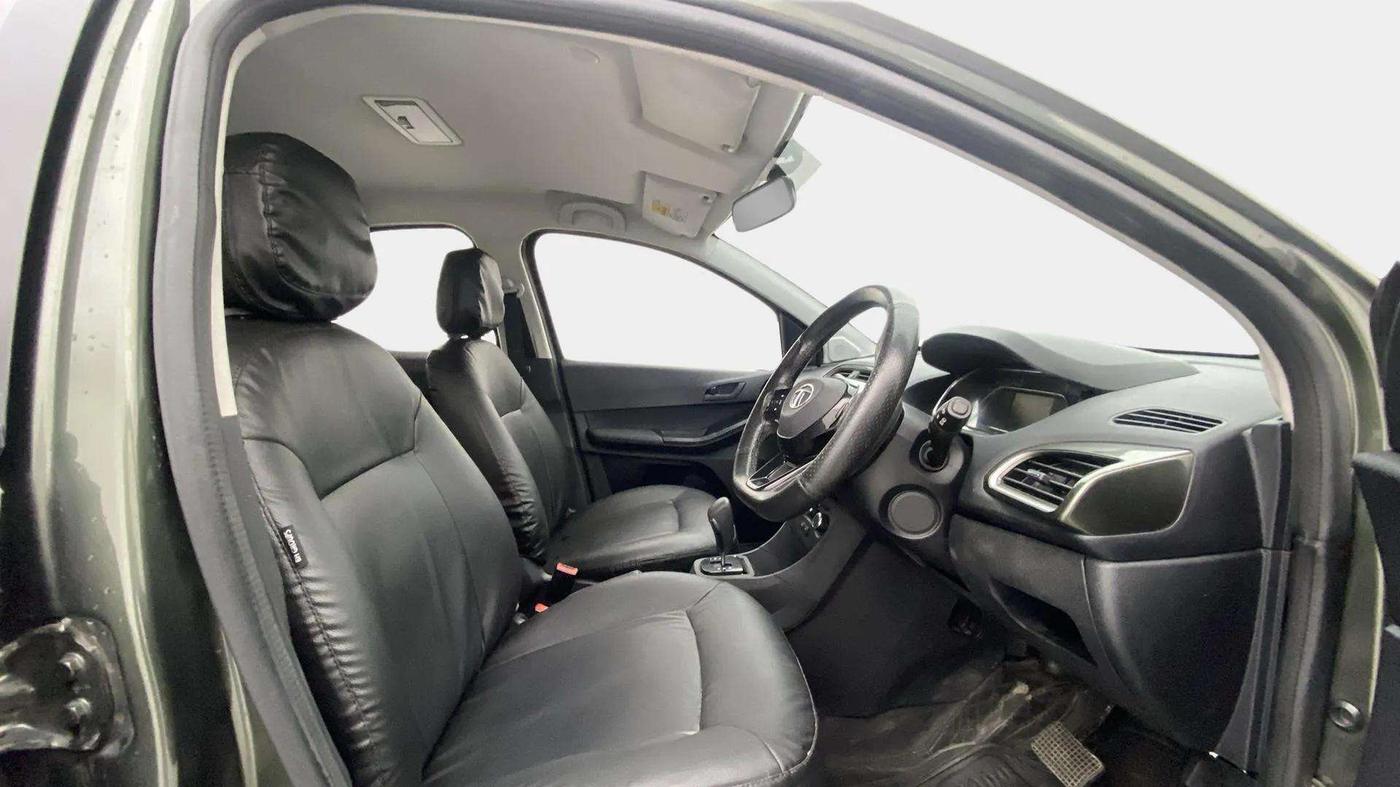 2022 Tata TIAGO NRG XZ AMT, Petrol, Automatic, 66,716 km, Right Side Front Door Cabin