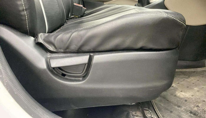 2021 Hyundai NEW SANTRO SPORTZ MT, Petrol, Manual, 26,737 km, Driver Side Adjustment Panel
