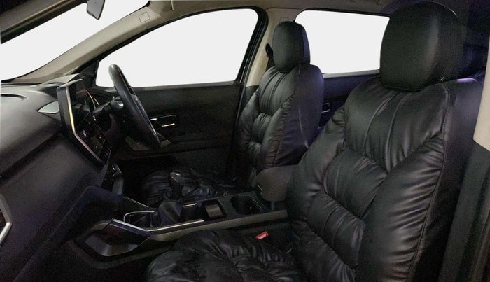 2019 Tata Harrier XT 2.0L KRYOTEC DARK EDITION, Diesel, Manual, 86,754 km, Right Side Front Door Cabin