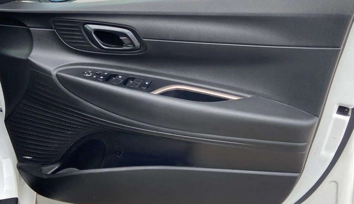 2022 Hyundai NEW I20 ASTA (O) 1.2 AT, Petrol, Automatic, 22,478 km, Driver Side Door Panels Control