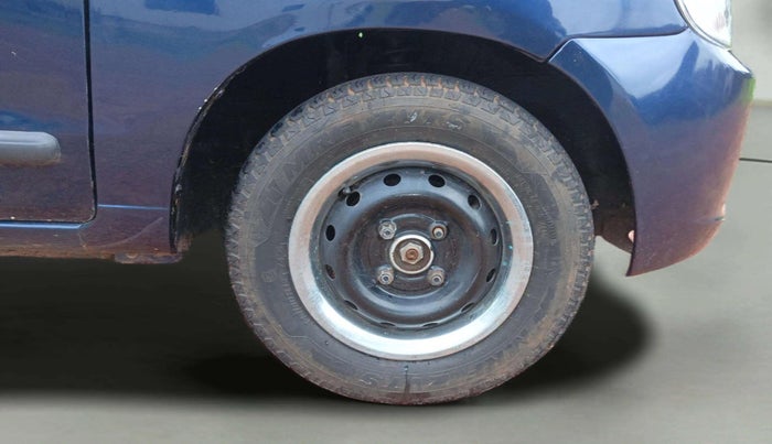 2011 Maruti Alto LXI, Petrol, Manual, 1,03,220 km, Right Front Wheel