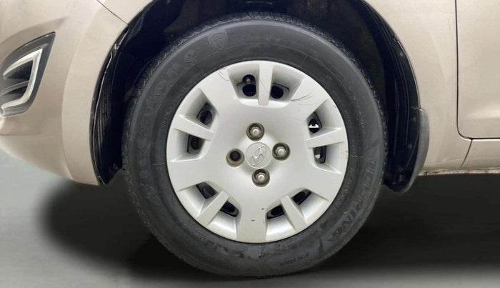 2012 Hyundai i20 MAGNA (O) 1.2, Petrol, Manual, 68,409 km, Left Front Wheel
