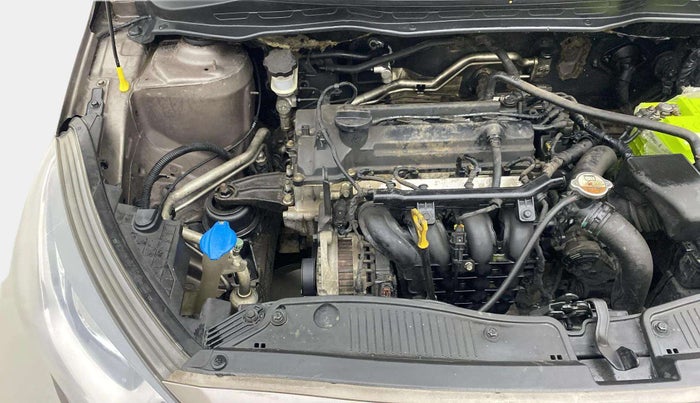 2012 Hyundai i20 MAGNA (O) 1.2, Petrol, Manual, 68,409 km, Engine View - Right
