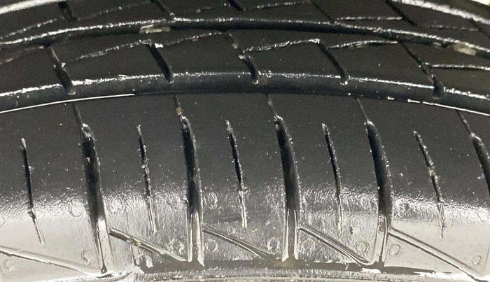 2022 Maruti Alto LXI O, Petrol, Manual, 11,191 km, Right Rear Tyre Tread