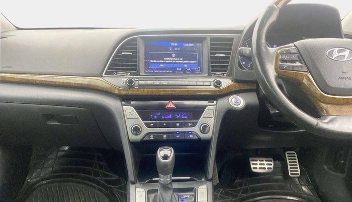 2018 Hyundai New Elantra 2.0 SX(O) AT PETROL, Petrol, Automatic, 93,341 km, Air Conditioner