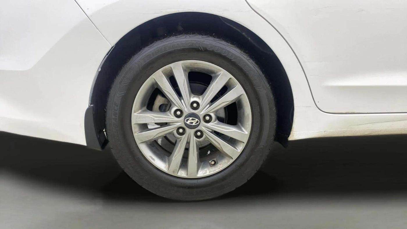 2018 Hyundai New Elantra 2.0 SX(O) AT PETROL, Petrol, Automatic, 93,341 km, Right Rear Wheel