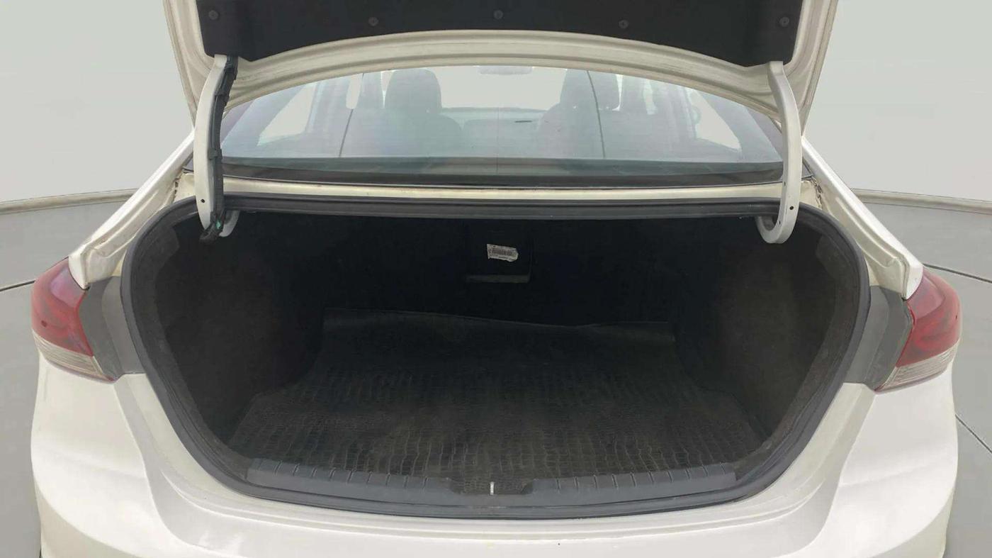 2018 Hyundai New Elantra 2.0 SX(O) AT PETROL, Petrol, Automatic, 93,341 km, Boot Open Zoomed View