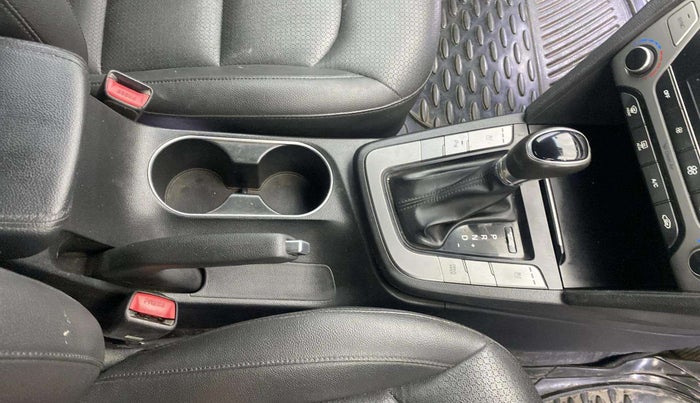 2018 Hyundai New Elantra 2.0 SX(O) AT PETROL, Petrol, Automatic, 93,341 km, Gear Lever