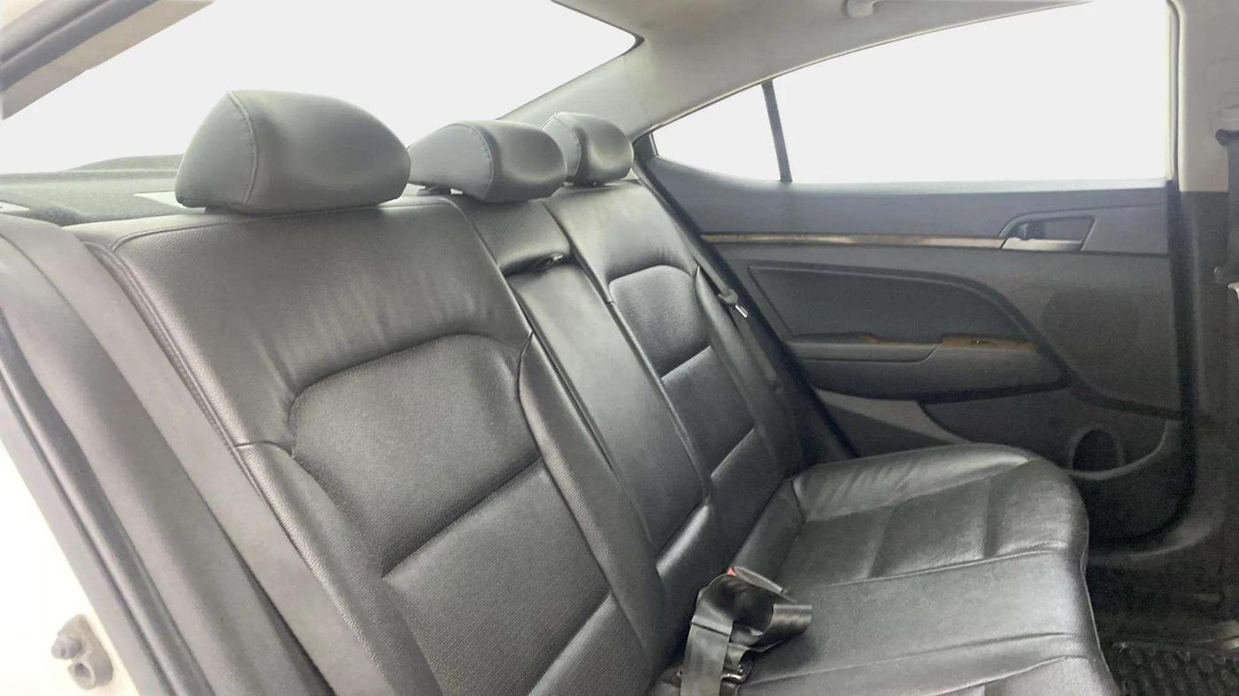 2018 Hyundai New Elantra 2.0 SX(O) AT PETROL, Petrol, Automatic, 93,341 km, Right Side Rear Door Cabin