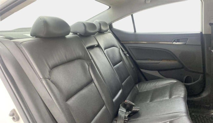 2018 Hyundai New Elantra 2.0 SX(O) AT PETROL, Petrol, Automatic, 93,341 km, Right Side Rear Door Cabin