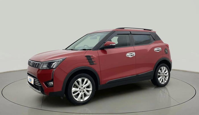 2020 Mahindra XUV300 W8 1.2 PETROL, Petrol, Manual, 64,963 km, Left Front Diagonal