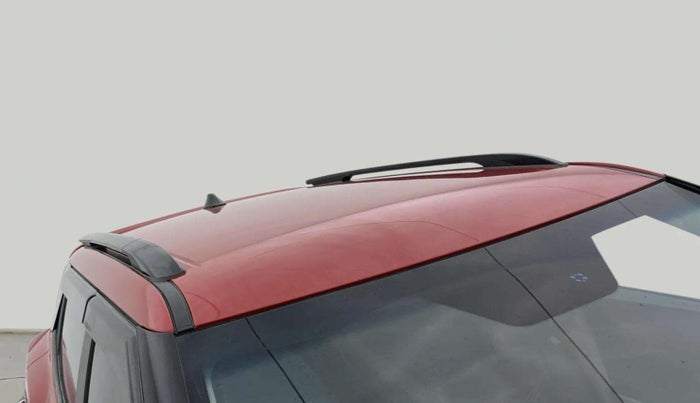 2020 Mahindra XUV300 W8 1.2 PETROL, Petrol, Manual, 64,963 km, Roof