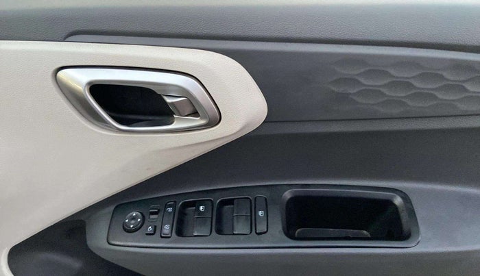 2020 Hyundai AURA SX 1.2 (O), Petrol, Manual, 53,024 km, Driver Side Door Panels Control