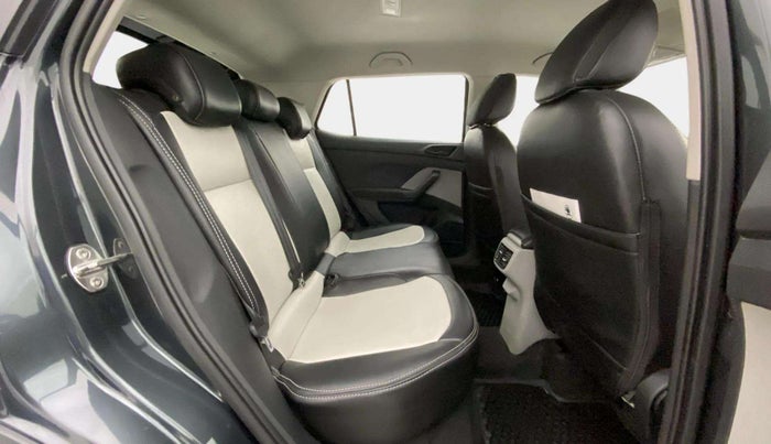 2022 Skoda KUSHAQ ACTIVE 1.0L TSI MT, Petrol, Manual, 23,501 km, Right Side Rear Door Cabin