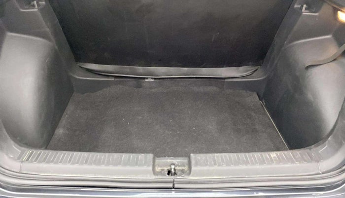 2022 Skoda KUSHAQ ACTIVE 1.0L TSI MT, Petrol, Manual, 23,501 km, Boot Open Zoomed View
