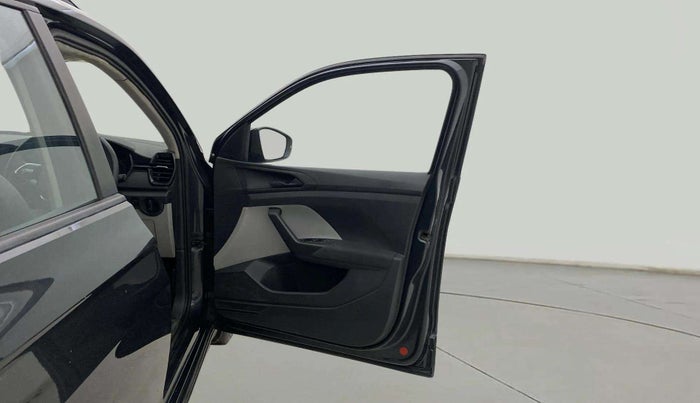 2022 Skoda KUSHAQ ACTIVE 1.0L TSI MT, Petrol, Manual, 23,501 km, RHS Front Door