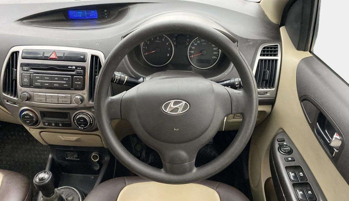 2013 Hyundai i20 MAGNA (O) 1.2, Petrol, Manual, 45,462 km, Steering Wheel Close Up