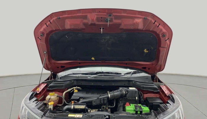 2020 Mahindra XUV300 W8 (O) 1.2 PETROL, Petrol, Manual, 53,783 km, Open Bonet