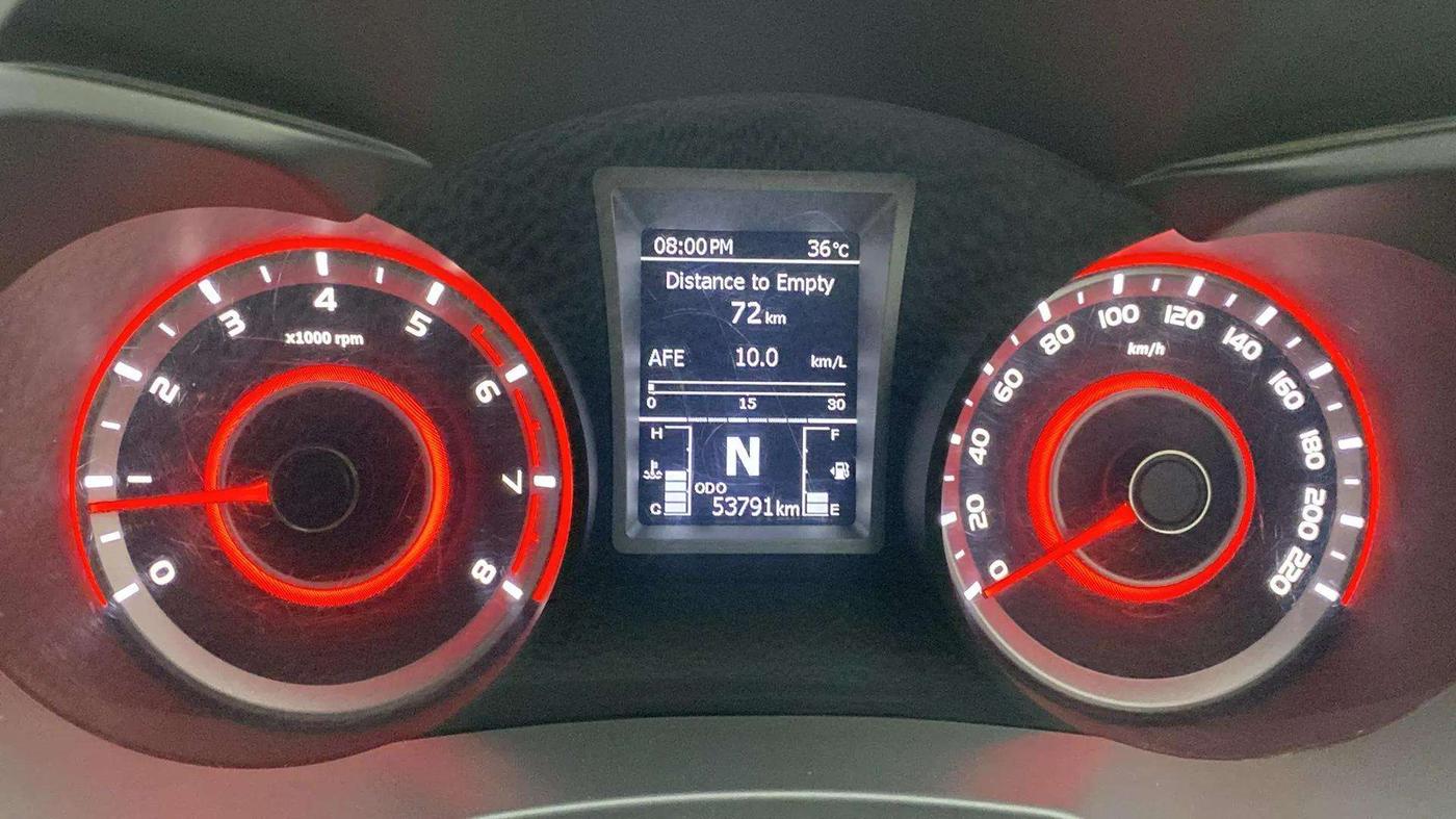 2020 Mahindra XUV300 W8 (O) 1.2 PETROL, Petrol, Manual, 53,783 km, Odometer Image