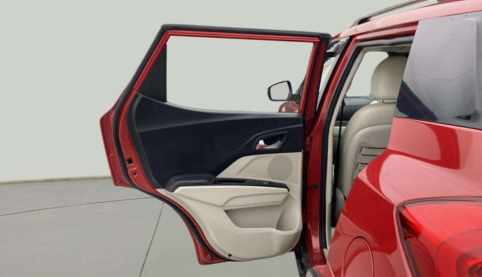 2020 Mahindra XUV300 W8 (O) 1.2 PETROL, Petrol, Manual, 53,783 km, LHS Rear Door
